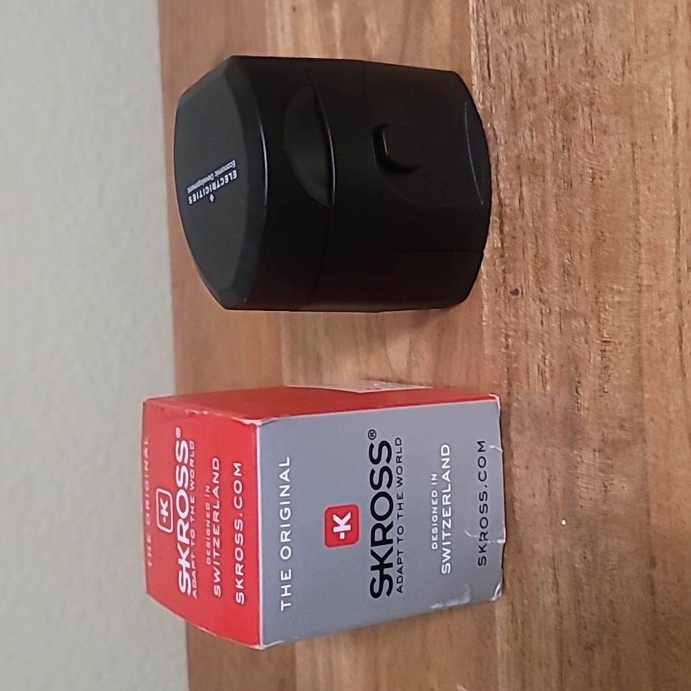 Universal Adaptor